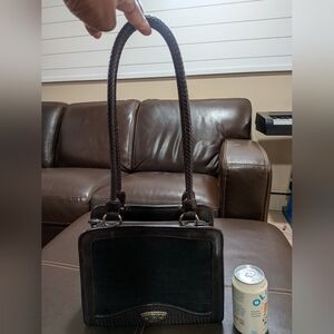 Sophisticated Vintage Black Leather Shoulder Bag